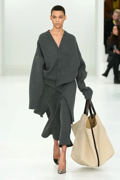 Look 5